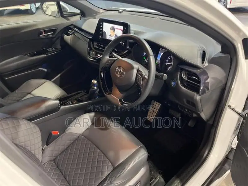Toyota C-HR Hybrid G package 2021