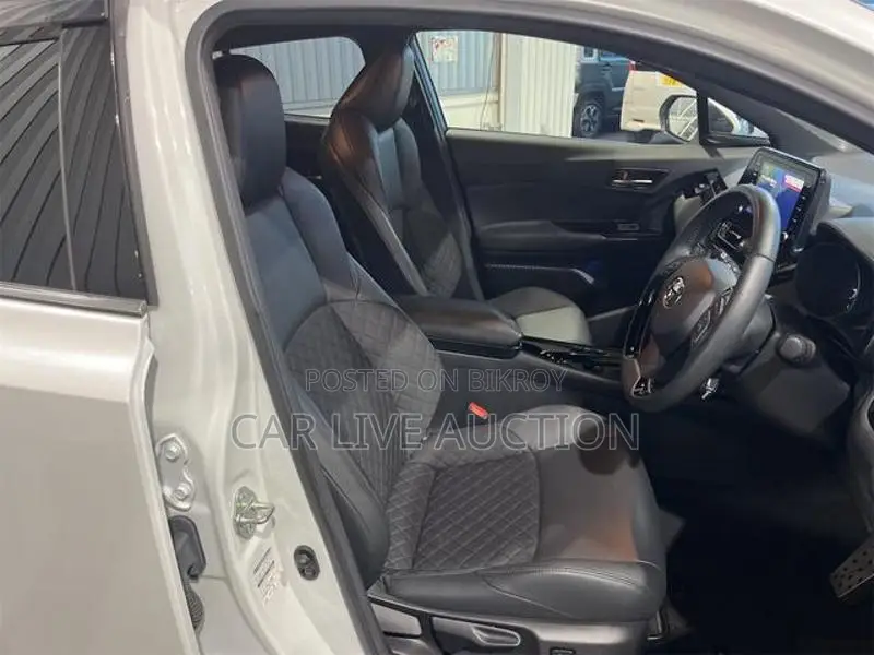 Toyota C-HR Hybrid G package 2021