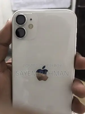 Apple iPhone 11 (Used)