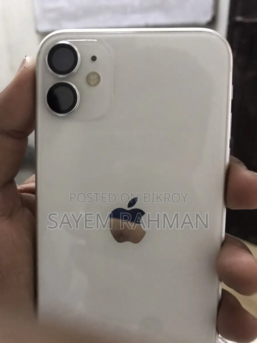 Apple iPhone 11 (Used)