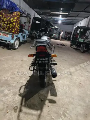 TVS Stryker 125 . 2014