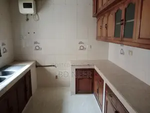 pretty looking 2400 sft 3 Bed room apt rent in banani South