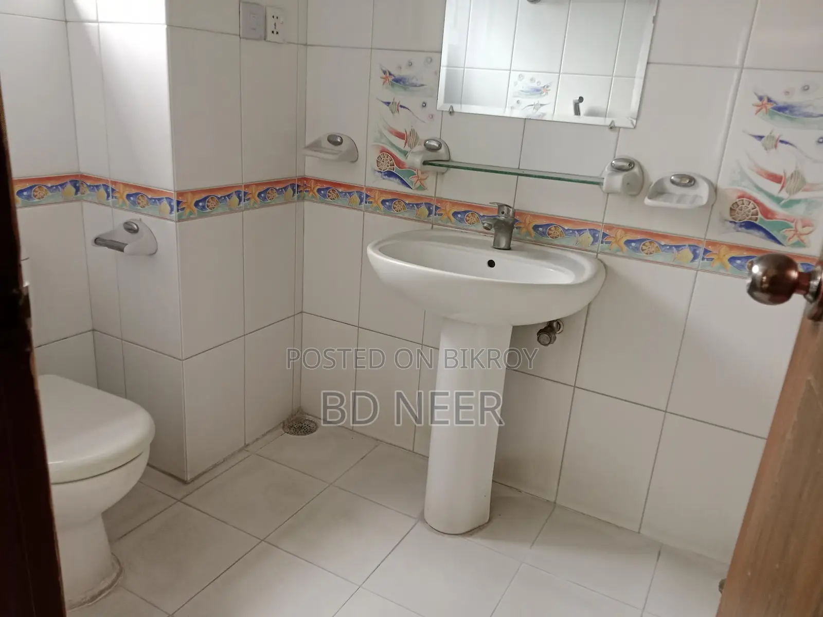 pretty looking 2400 sft 3 Bed room apt rent in banani South