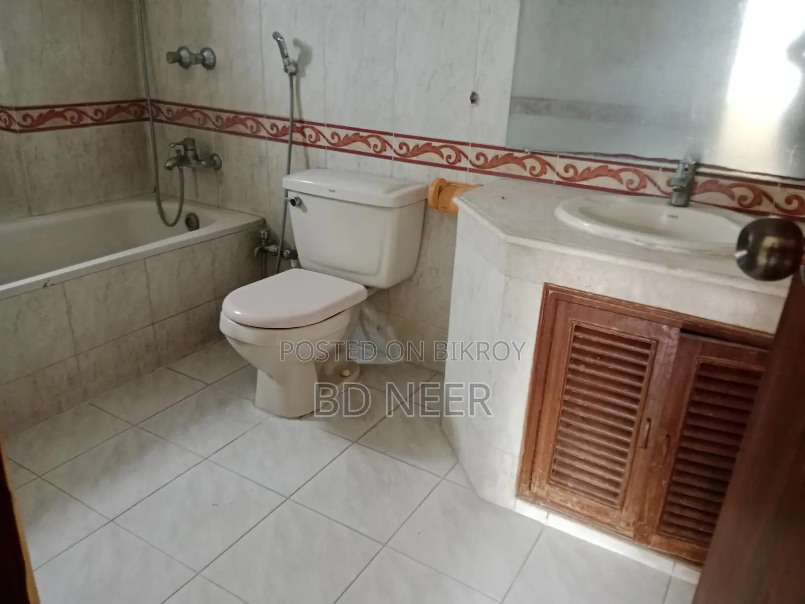 pretty looking 2400 sft 3 Bed room apt rent in banani South
