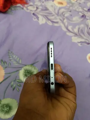 Vivo Y22 . (Used)