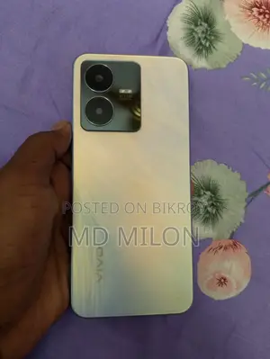 Vivo Y22 . (Used)