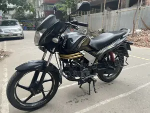 Mahindra Centuro 2015