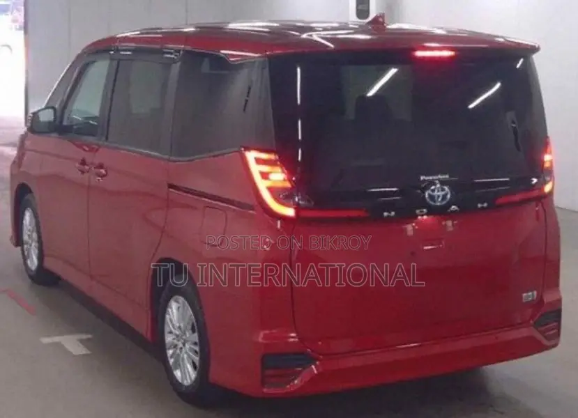 Toyota Noah S-G HYBRID PACKAGE 2023