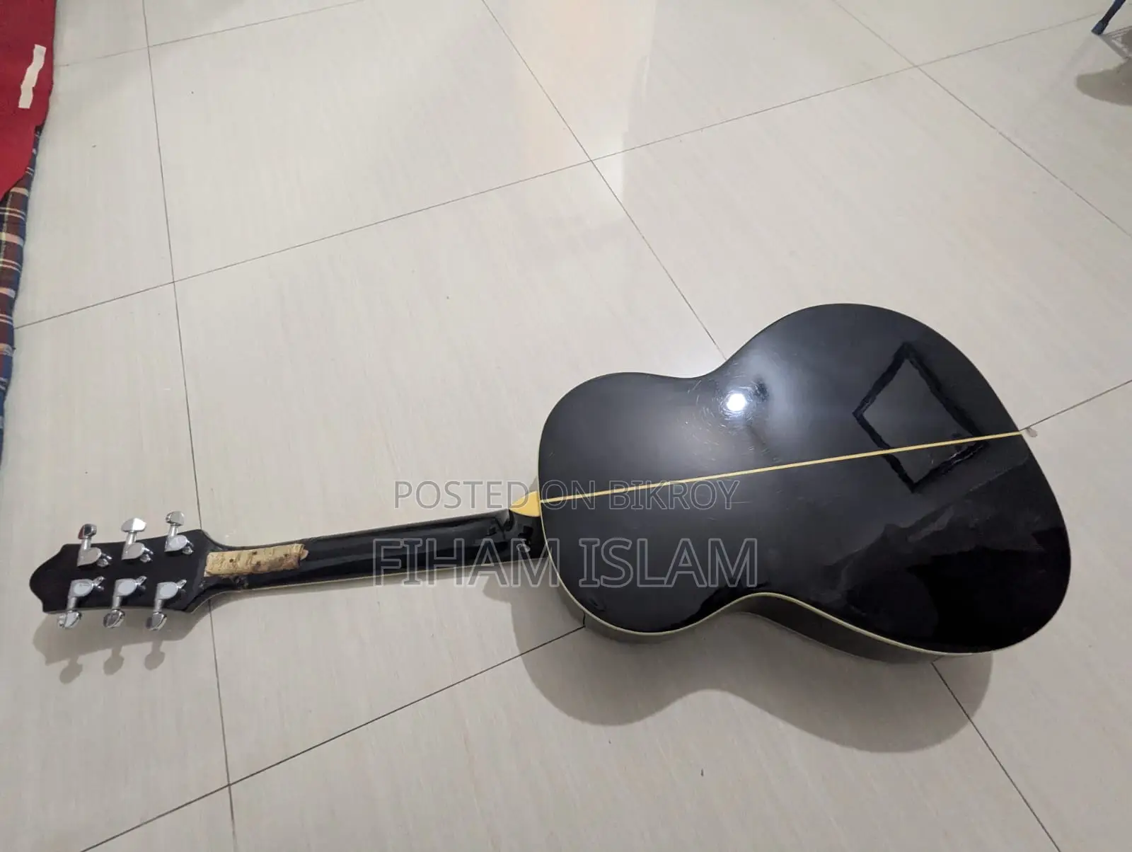 Guitar for sale at a low price