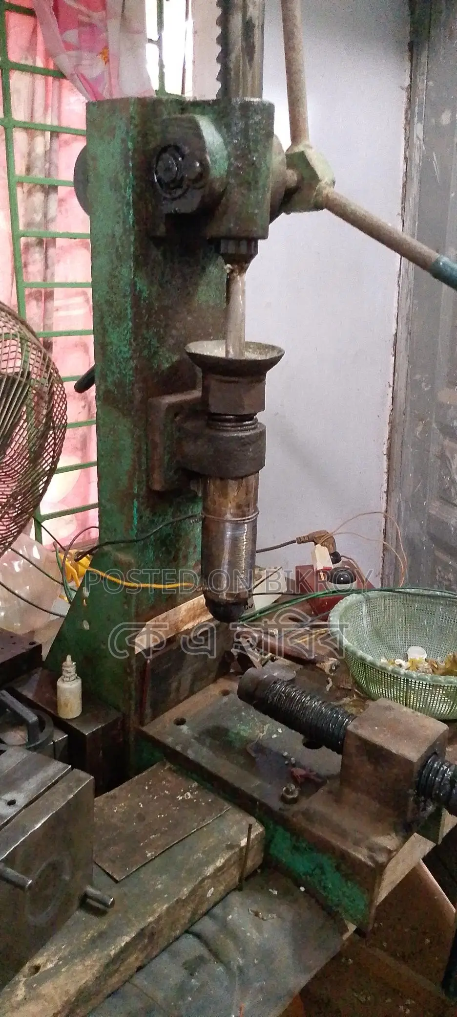 Want to sell Hand Plastic Machine