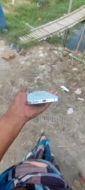 Samsung Galaxy S24 FE (Used)