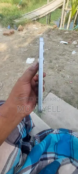 Samsung Galaxy S24 FE (Used)