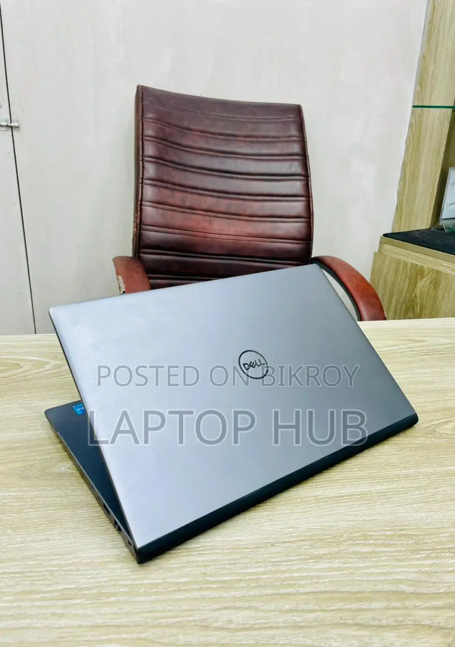 Dell Vostro|Core i5| Nvdia MX 2 GB Dedicated GPU|512 SSD| 14“FHD Display