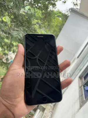 Apple iPhone 7 Plus . (Used)