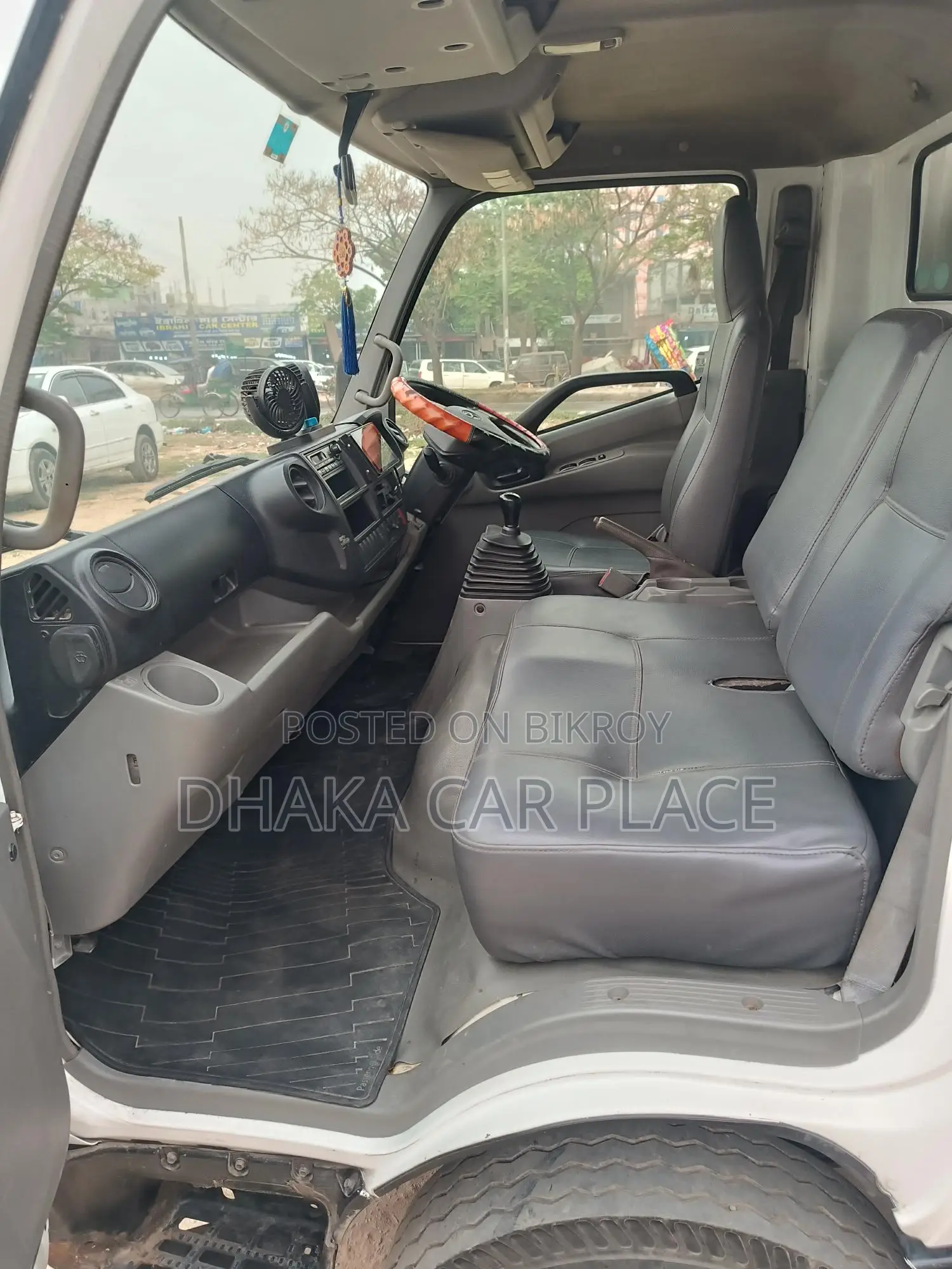Toyota Dyna Covered Van 2015