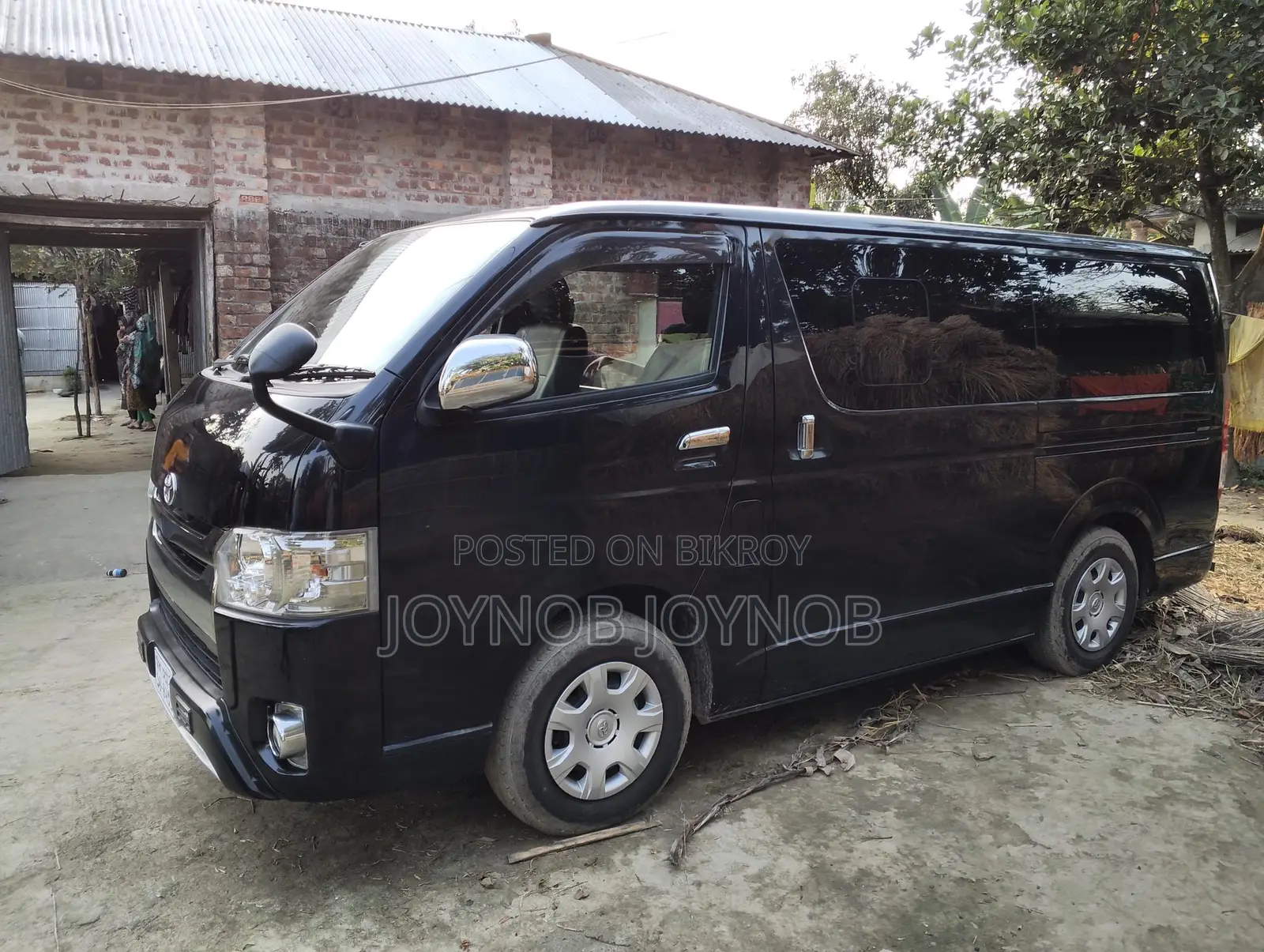 Toyota Hiace for Rent