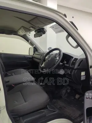Toyota Hiace Ambulance 2021