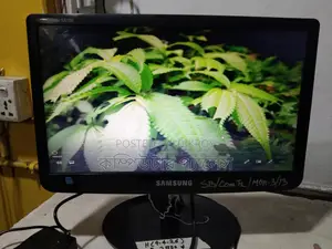 Samsung Slim Wide 100% Fresh Monitor