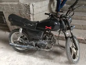Hero CBZ Xtrem 2000