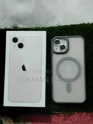 Apple iPhone 13 (Used)