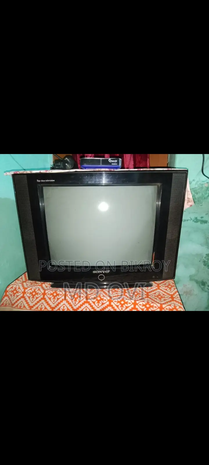 একটা নতুন সেটটপ বক্স ও টিভি বিক্রি হবে।