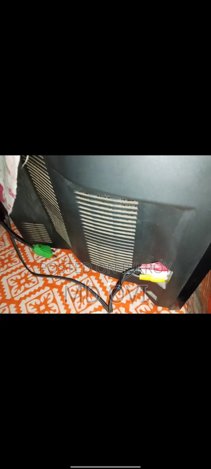 একটা নতুন সেটটপ বক্স ও টিভি বিক্রি হবে।