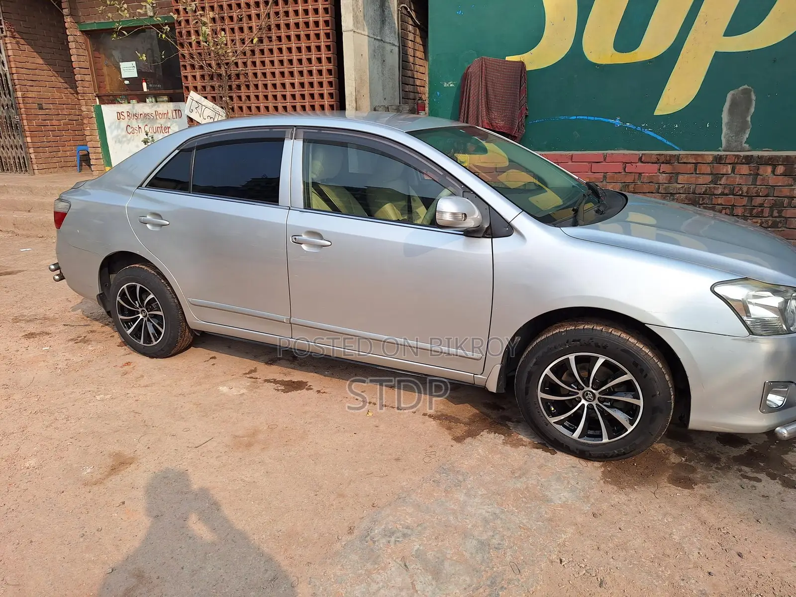 Toyota Premio . 2008