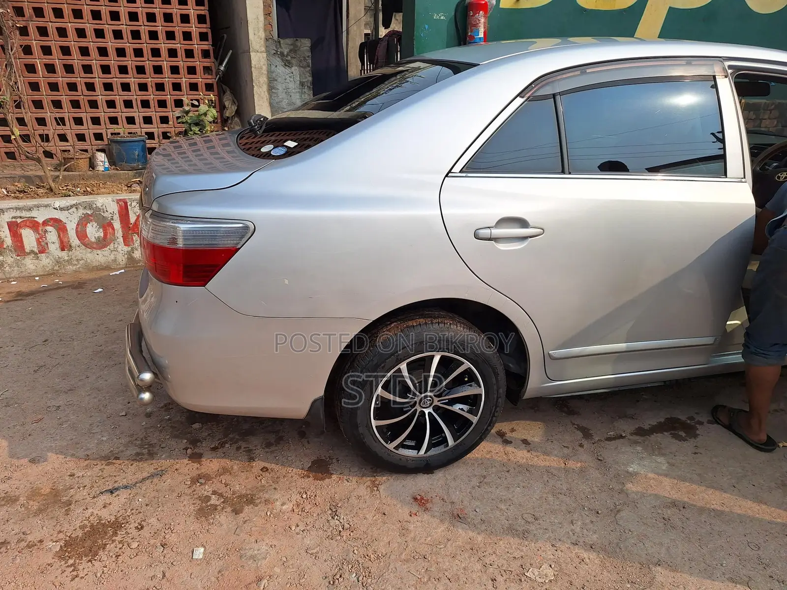 Toyota Premio . 2008