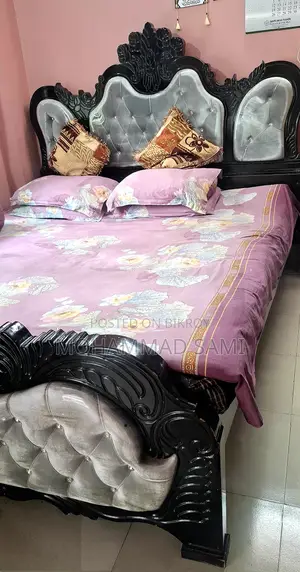 Attractive and beautiful King Size Master Bed for sale