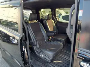 Toyota Noah Hybrid WXB V-3 2021