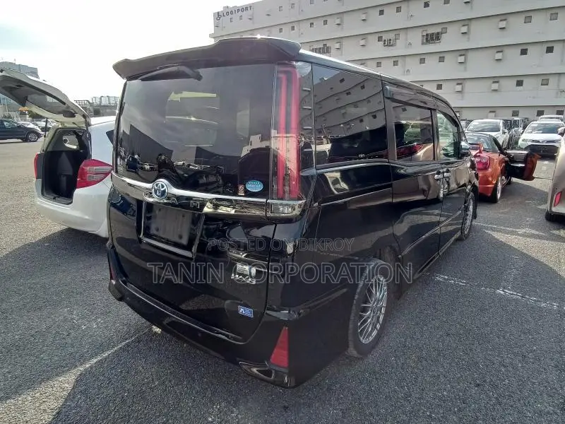 Toyota Noah Hybrid WXB V-3 2021