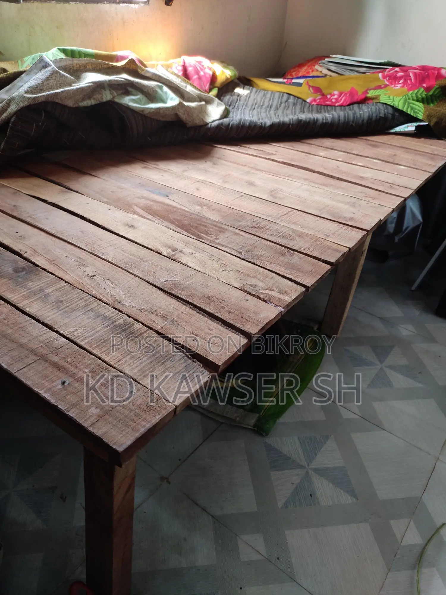 Single bed for sale