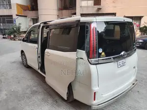 Toyota Noah 2020 Non-hybrid