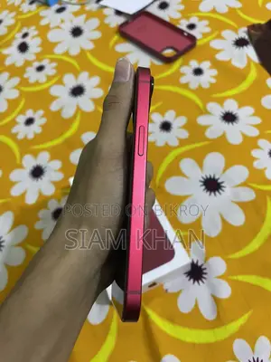 Apple iPhone 13 . (Used)