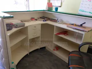 Urgent sale: Counter table