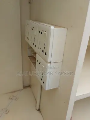Urgent sale: Counter table