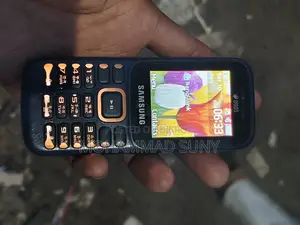 Samsung Guru Music 2 . (Used)