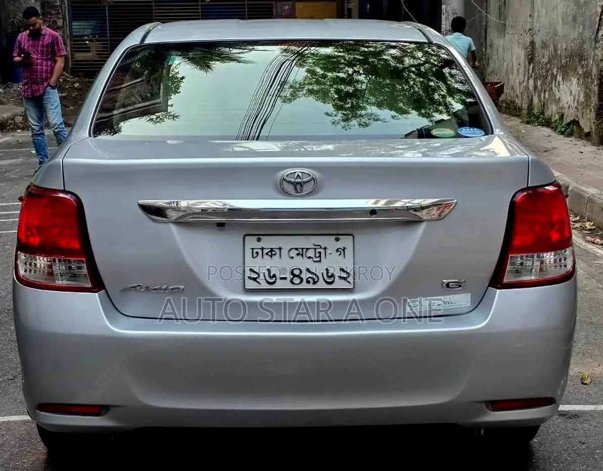 Toyota Axio X Limited Cng 2013
