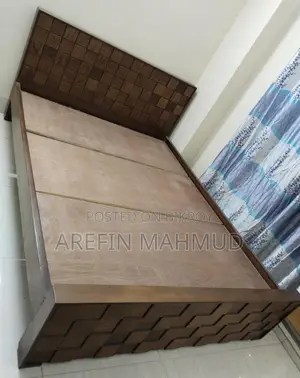Bed for sale 5 feet by 7