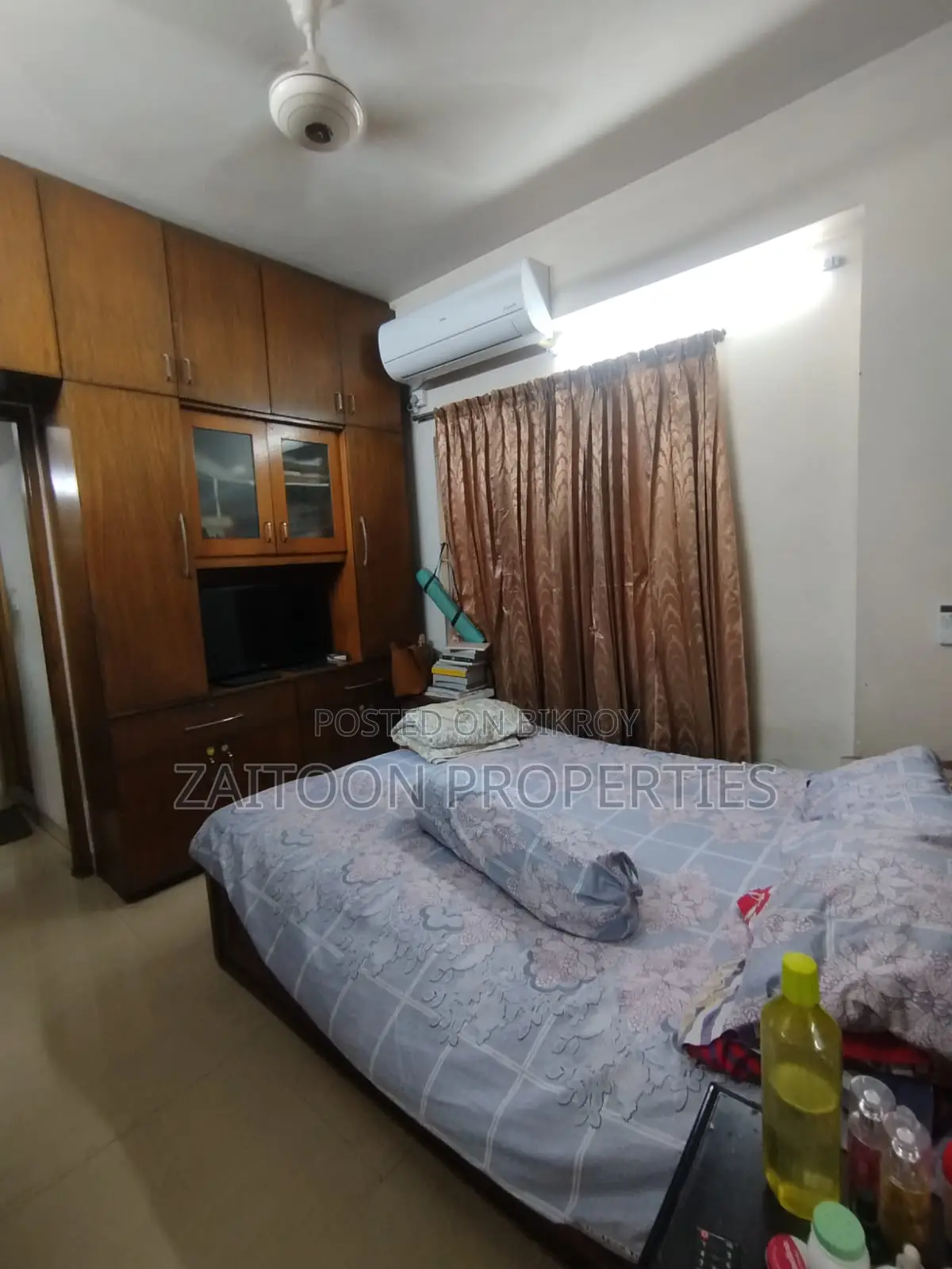1050 Sq Ft Flat—In the Best Location of Mohammadpur!