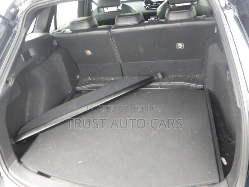 Toyota Corolla TOURING 2020
