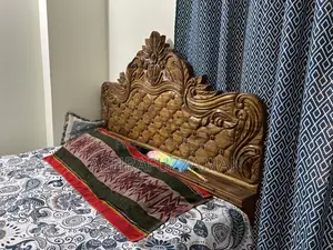 ৬/৭ ফিট সুপার কিং সেগুন কাঠের বেড