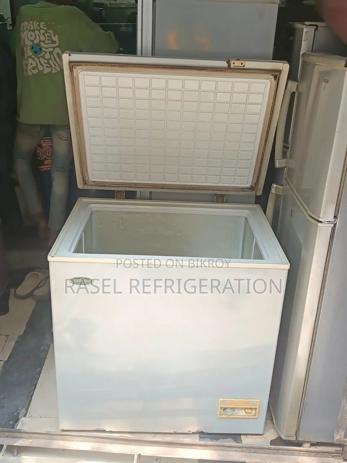 সব কিছু ওরজিনাল 205 liter ডিপ ফিরিজ বিক্রি করা হবে