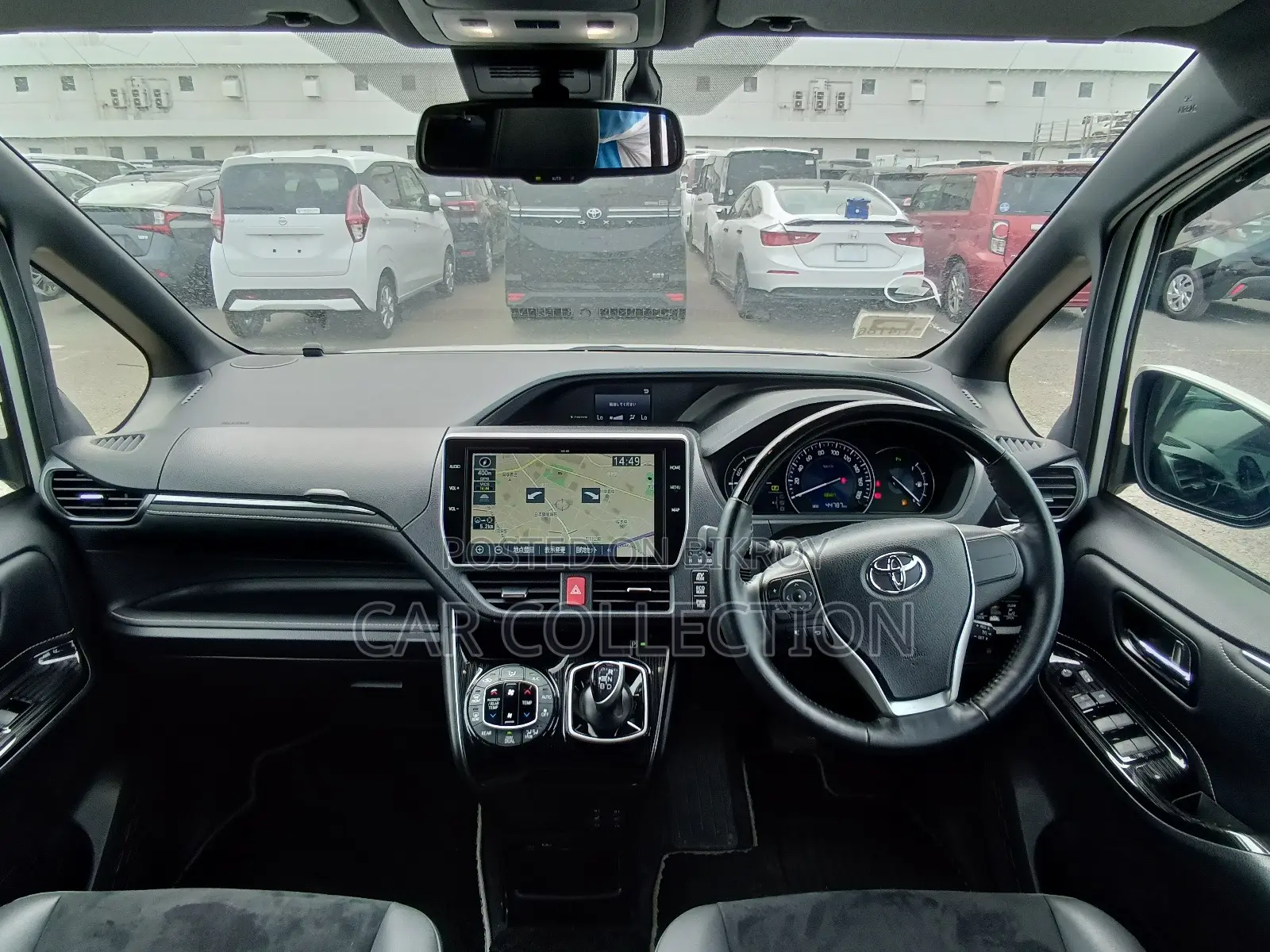 Toyota Esquire Gi Premium HV Pearl 2020