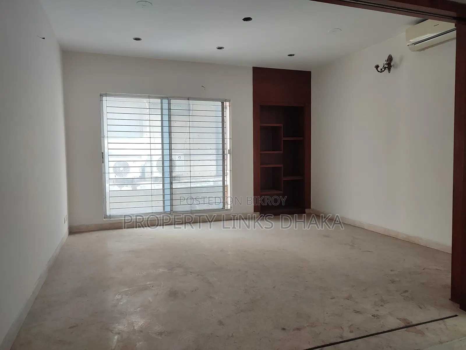 Semi-furnished office space for rent