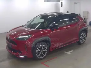 Toyota Yaris Cross Z Red & Black 2021