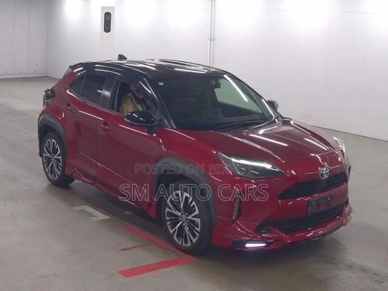 Toyota Yaris Cross Z Red & Black 2021