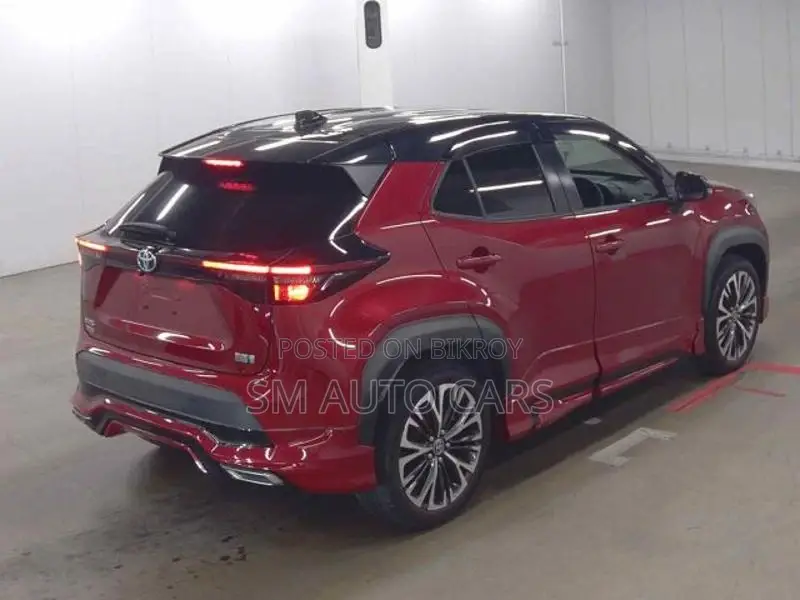 Toyota Yaris Cross Z Red & Black 2021
