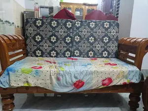 5-Seater Teak Wood Sofa with Lacquer Polish