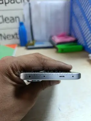 Xiaomi Redmi Note 13 Pro Plus ফ্রেশ কন্ডিশন। (ব্যবহৃত)